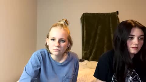 feyaa22 online show from 12-06-24, 11:47