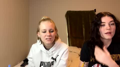 feyaa22 online show from 12-15-24, 04:15