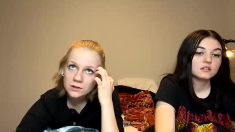 feyaa22 online show from 01-05-25, 01:45