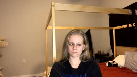 feyaa22 online show from 01-12-25, 01:00