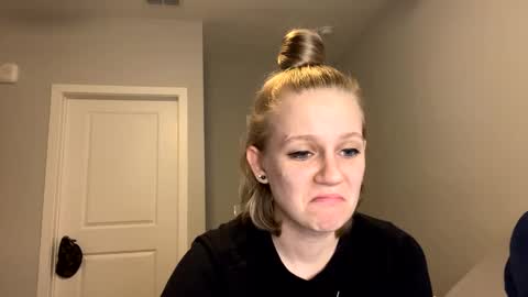 feyaa22 online show from 01-16-25, 11:48