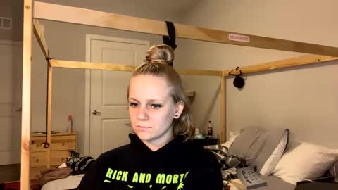 feyaa22 online show from 01-23-25, 12:14