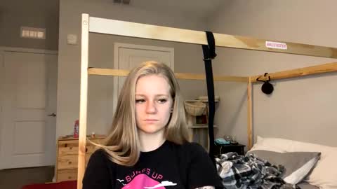 feyaa22 online show from 01-23-25, 04:26