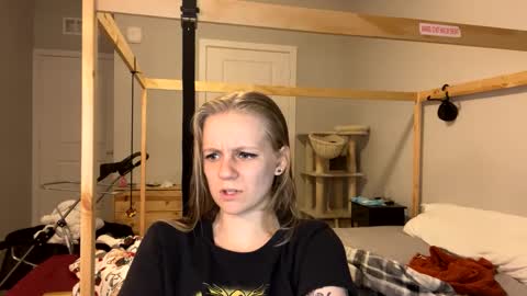 feyaa22 online show from 01-25-25, 02:26