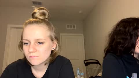 feyaa22 online show from 01-26-25, 01:31