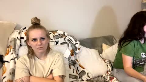 feyaa22 online show from 02-13-25, 01:08