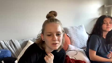 feyaa22 online show from 02-14-25, 04:20