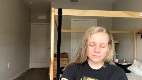 feyaa22 online show from 02-22-25, 04:40