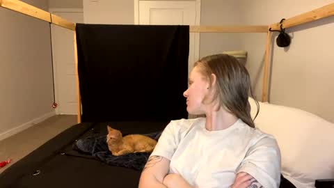 feyaa22 online show from 02-27-25, 01:05