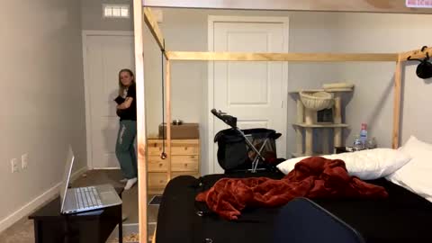 feyaa22 online show from 03-02-25, 01:15