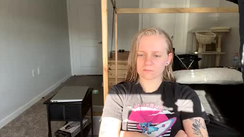 feyaa22 online show from 03-03-25, 01:09