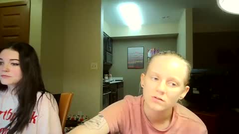 feyaa22 online show from 09-20-25, 04:57