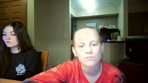 feyaa22 online show from 09-21-25, 05:09