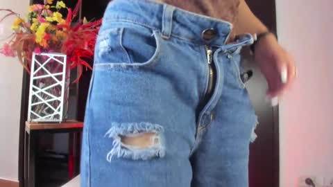 Julieta online show from 02-27-25, 07:26