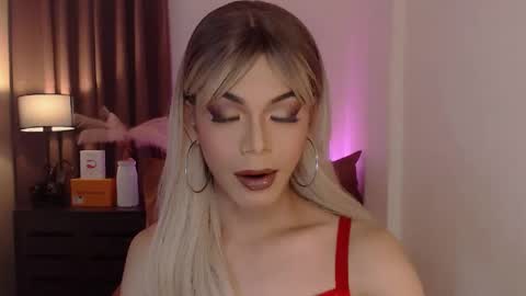 Michaella online show from 12-22-24, 02:38
