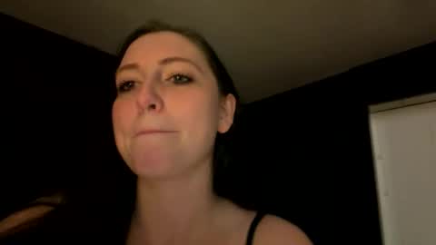 Snapshot of goddessquinncy chatting on 03-11-26, 12:22 goddessquinncy online show from 03-11-26, 12:22