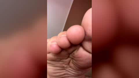 Snapshot of goddesssophie_ chatting on 03-29-26, 08:20 goddesssophie_ online show from 03-29-26, 08:20