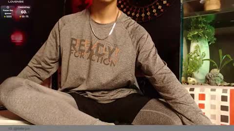 Snapshot of godly_huan chatting on 01-16-26, 07:23 HUAN online show from 01-16-26, 07:23