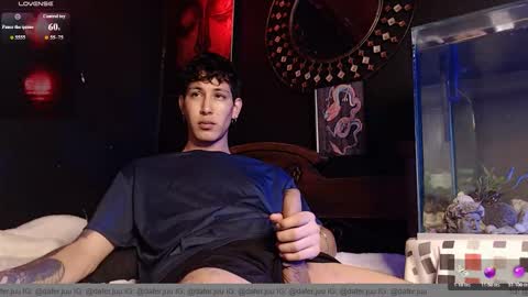 Snapshot of godly_huan chatting on 02-05-26, 11:31 HUAN online show from 02-05-26, 11:31