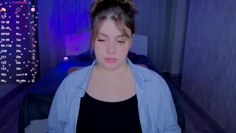 Snapshot of goga_li chatting on 09-19-25, 04:51 Lilya online show from 09-19-25, 04:51