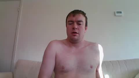 Snapshot of gogo12104 chatting on 12-20-25, 12:45 jme online show from 12-20-25, 12:45