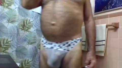 gojo885 online show from 11-09-25, 03:38