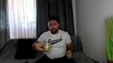 Snapshot of gold_alpha_boy chatting on 09-16-25, 08:15 gold_alpha_boy online show from 09-16-25, 08:15