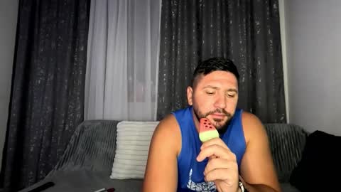 Snapshot of gold_alpha_boy chatting on 09-21-25, 05:03 gold_alpha_boy online show from 09-21-25, 05:03