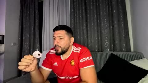 Snapshot of gold_alpha_boy chatting on 09-29-25, 08:13 gold_alpha_boy online show from 09-29-25, 08:13