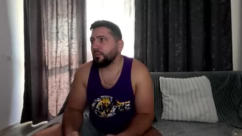 Snapshot of gold_alpha_boy chatting on 11-02-25, 09:00 gold_alpha_boy online show from 11-02-25, 09:00