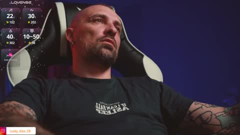 Snapshot of golden_alex chatting on 01-23-25, 12:04 Alex online show from 01-23-25, 12:04