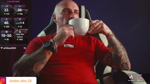 Snapshot of golden_alex chatting on 02-01-25, 12:40 Alex online show from 02-01-25, 12:40