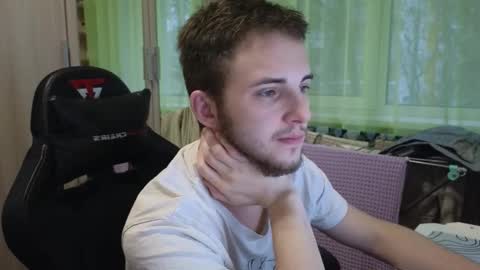 Golden boyyy21 online show from 12-17-25, 11:49