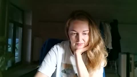 Olivia  online show from 07-10-26, 06:32