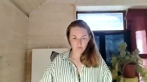 Olivia  online show from 07-27-26, 05:09