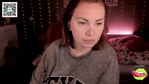 Snapshot of golden_sugar chatting on 09-27-25, 12:21 Shy in the streets but a freak in the sheets online show from 09-27-25, 12:21