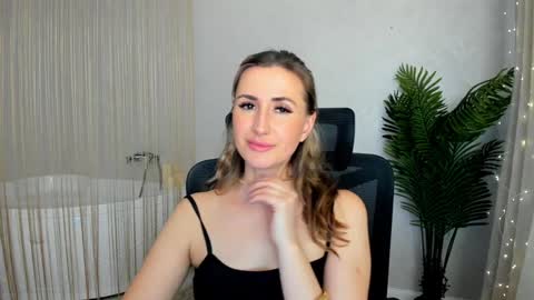 Olivia online show from 01-15-25, 09:45