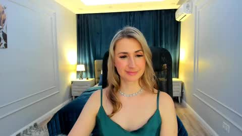 Olivia online show from 02-18-25, 06:58