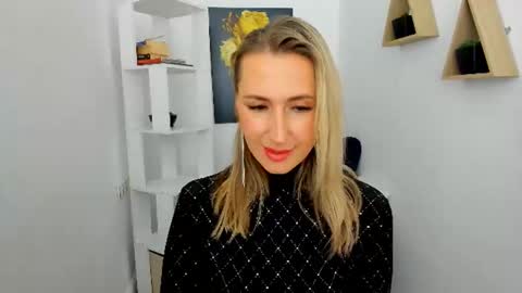 Olivia online show from 09-11-25, 07:47