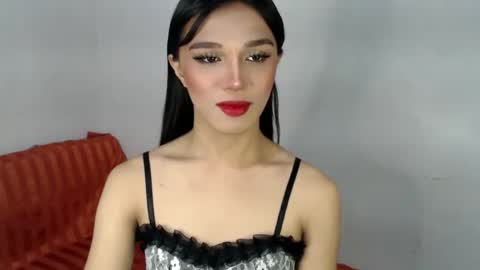 Lily is Gold online show from 02-06-25, 11:04