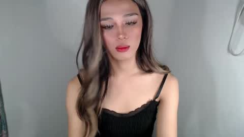 Lily is Gold online show from 02-28-25, 02:53