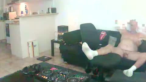 Snapshot of goldyguy011 chatting on 06-02-26, 05:48 goldyguy011 online show from 06-02-26, 05:48