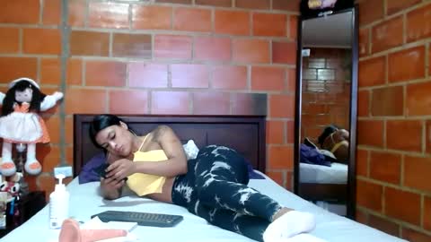 Snapshot of golositha26 chatting on 12-19-24, 11:57 Valentina online show from 12-19-24, 11:57