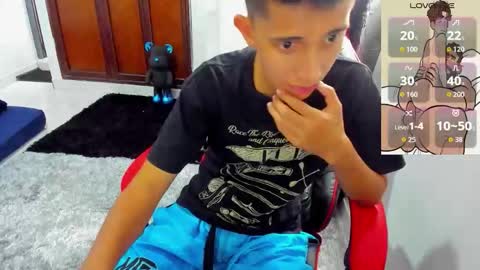 Snapshot of gomitaboy_1 chatting on 09-14-25, 07:13 angel black online show from 09-14-25, 07:13