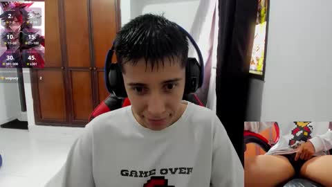 Snapshot of gomitaboy_1 chatting on 10-19-25, 07:03 angel black online show from 10-19-25, 07:03