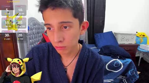 Snapshot of gomitaboy_1 chatting on 11-11-25, 06:41 angel black online show from 11-11-25, 06:41