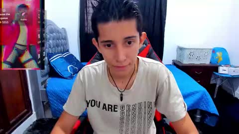 Snapshot of gomitaboy_1 chatting on 11-23-25, 07:13 angel black online show from 11-23-25, 07:13