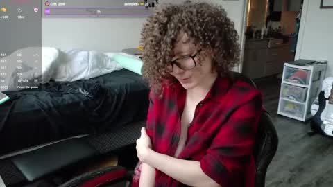 Snapshot of gomoreup chatting on 02-05-25, 12:10 gomoreup online show from 02-05-25, 12:10