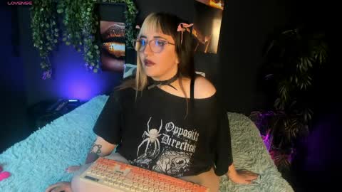 gomory_kitty online show from 04-18-26, 04:44