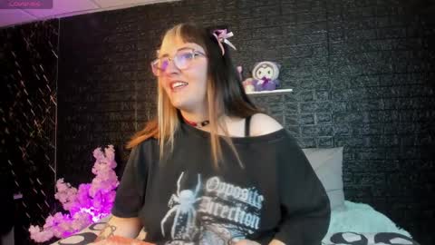 gomory_kitty online show from 04-28-26, 04:01